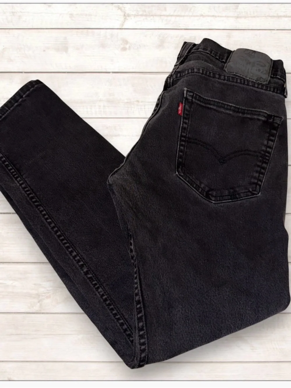 Levi's 502 Straight Black Wash Jeans for Men. Size W31 L30